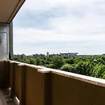 Youhosty - San Siro View Appartement *